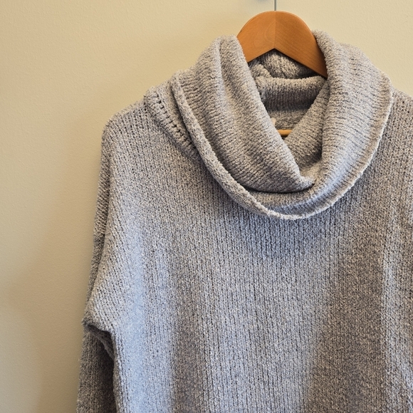 BB Dakota Large Gray Super Soft Knit Cowl Neck Sweater - Picture 2 of 5